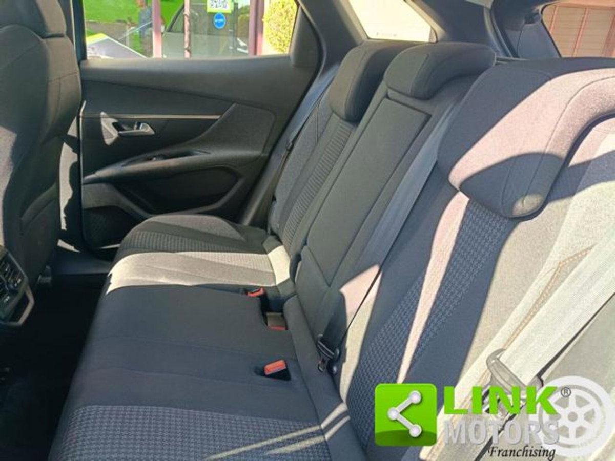 Peugeot 3008 BlueHDi 130 S&S Active Business (16)