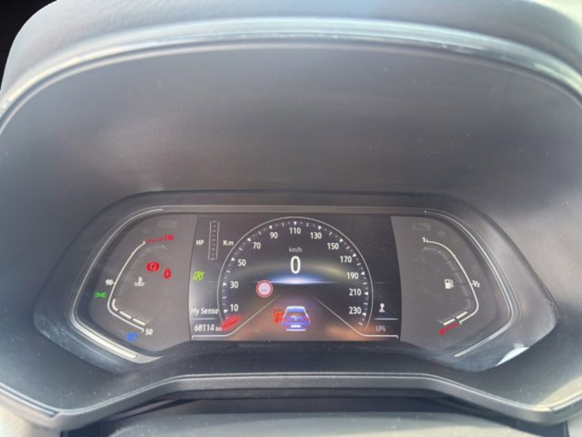 Renault Clio 1.0 tce Techno Gpl 100cv (11)
