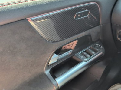 Mercedes-Benz GLA SUV 200 d AMG Line Premium Plus 4matic auto (12)