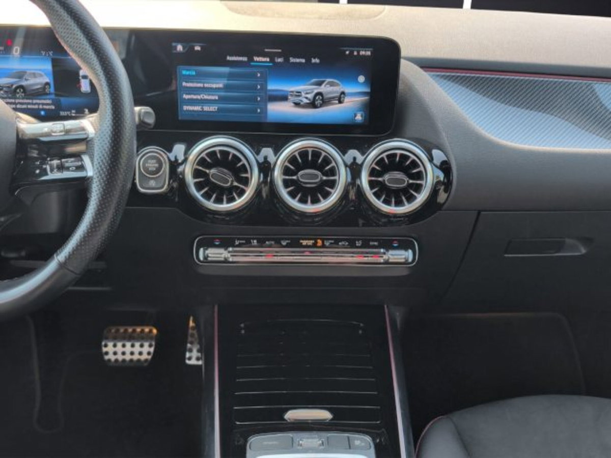 Mercedes-Benz GLA SUV 200 d AMG Line Premium Plus 4matic auto (15)