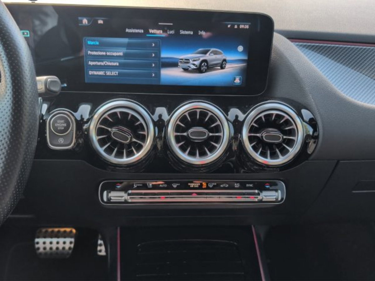 Mercedes-Benz GLA SUV 200 d AMG Line Premium Plus 4matic auto (16)
