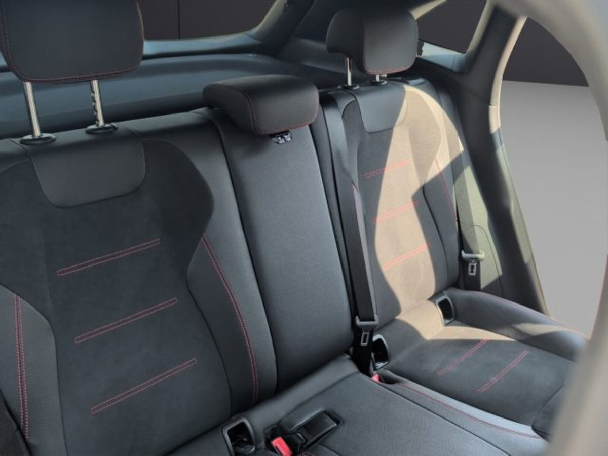 Mercedes-Benz GLA SUV 200 d AMG Line Premium Plus 4matic auto (19)