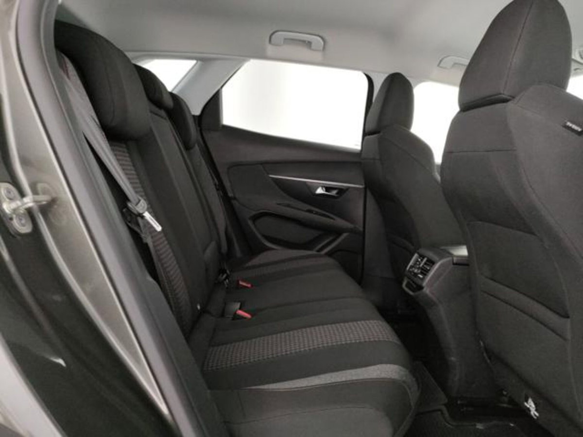 Peugeot 3008 PureTech Turbo 130 S&S Allure Pack (16)
