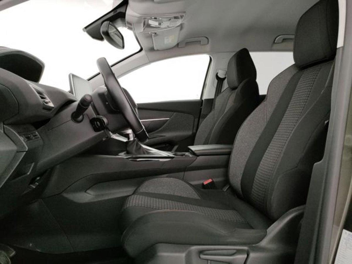 Peugeot 3008 PureTech Turbo 130 S&S Allure Pack (5)