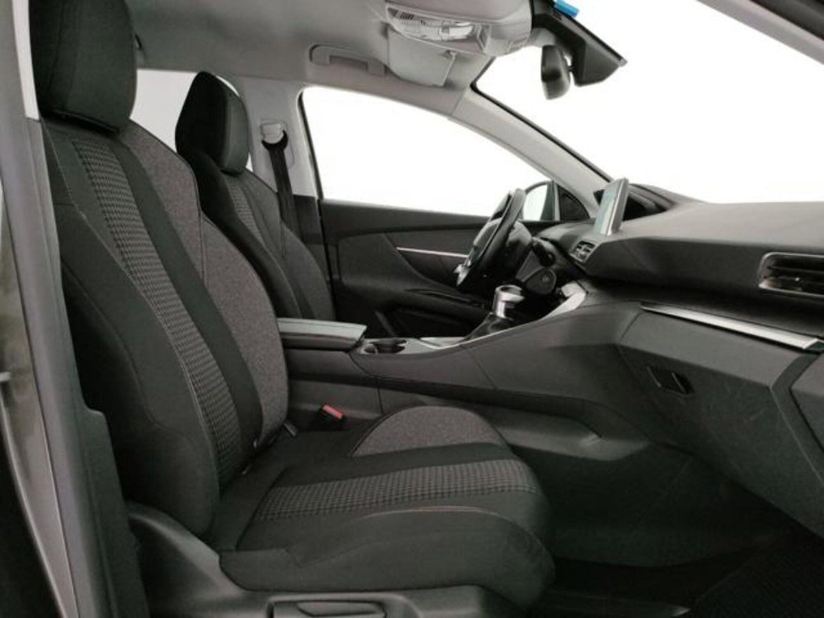 Peugeot 3008 PureTech Turbo 130 S&S Allure Pack (6)