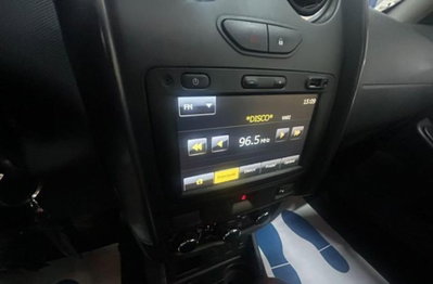 Dacia Duster 1.6 110CV 4x2 GPL Lauréate (13)