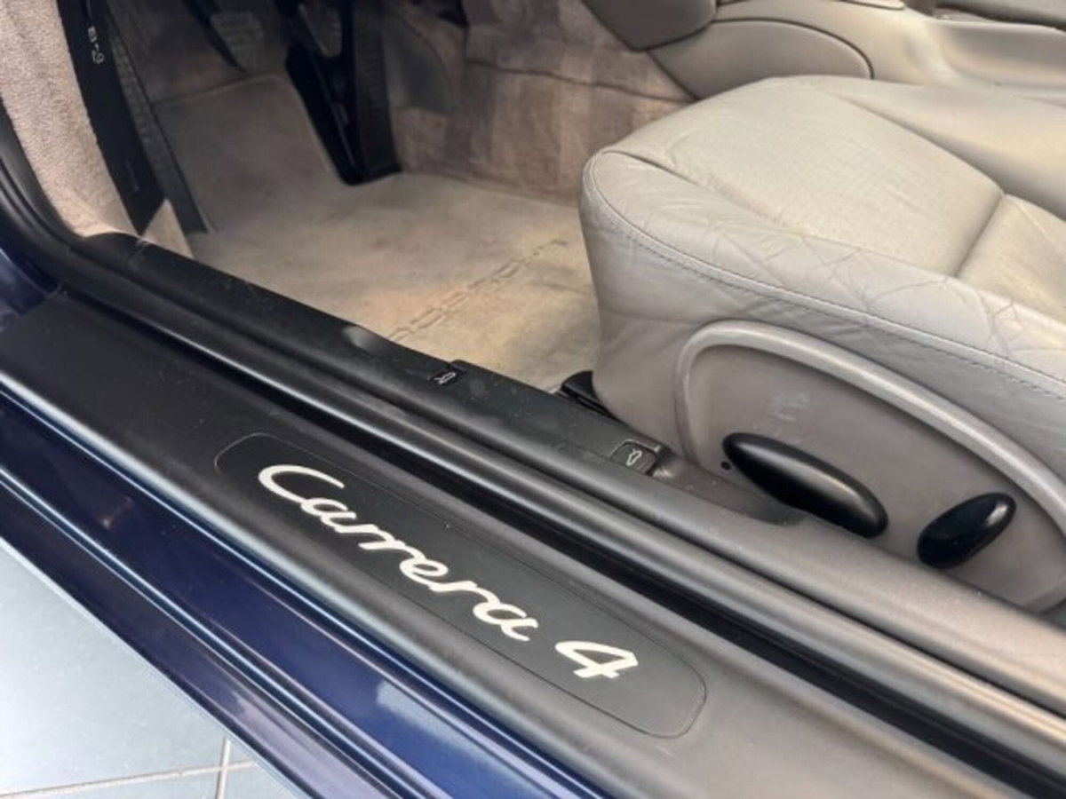 Porsche 911 Cabrio Carrera 4 cat (10)