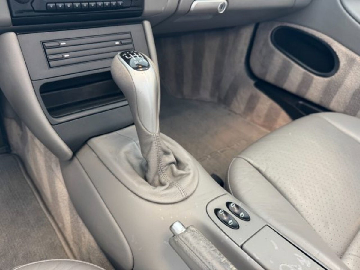 Porsche 911 Cabrio Carrera 4 cat (12)