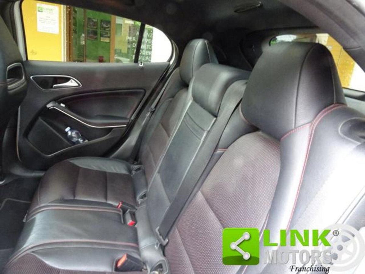 Mercedes-Benz GLA SUV 220 CDI Automatic 4Matic Premium (10)