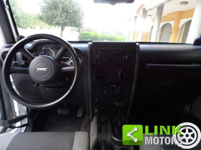 Jeep Wrangler Unlimited 2.8 CRD Sport (10)