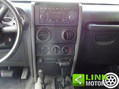 Jeep Wrangler Unlimited 2.8 CRD Sport (11)