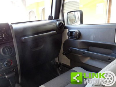 Jeep Wrangler Unlimited 2.8 CRD Sport (12)