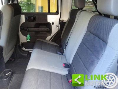 Jeep Wrangler Unlimited 2.8 CRD Sport (9)