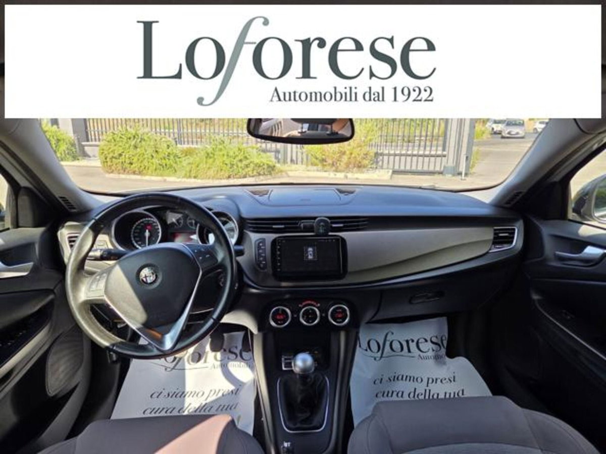 Alfa Romeo Giulietta 1.6 JTDm-2 Giulietta (5)