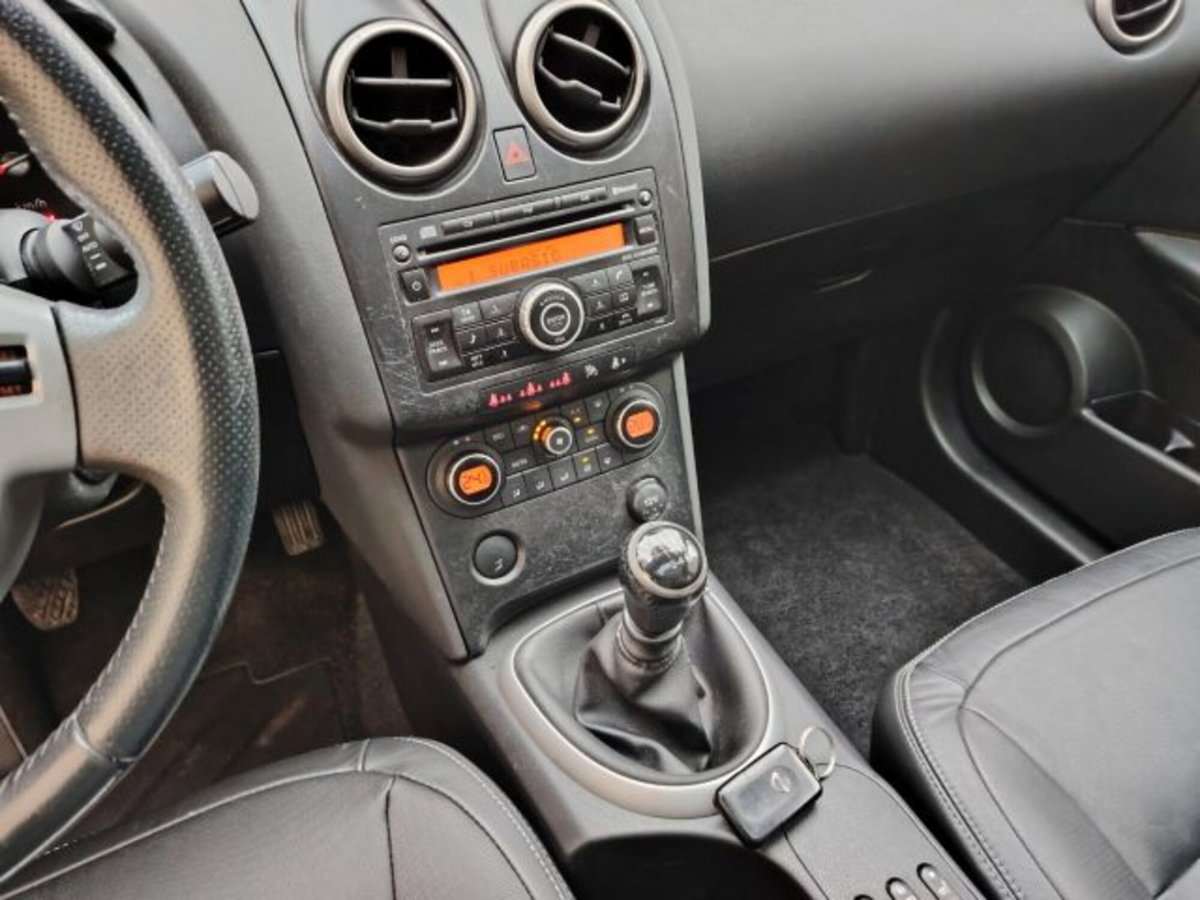Nissan Qashqai 1.5 dCi Tekna (12)