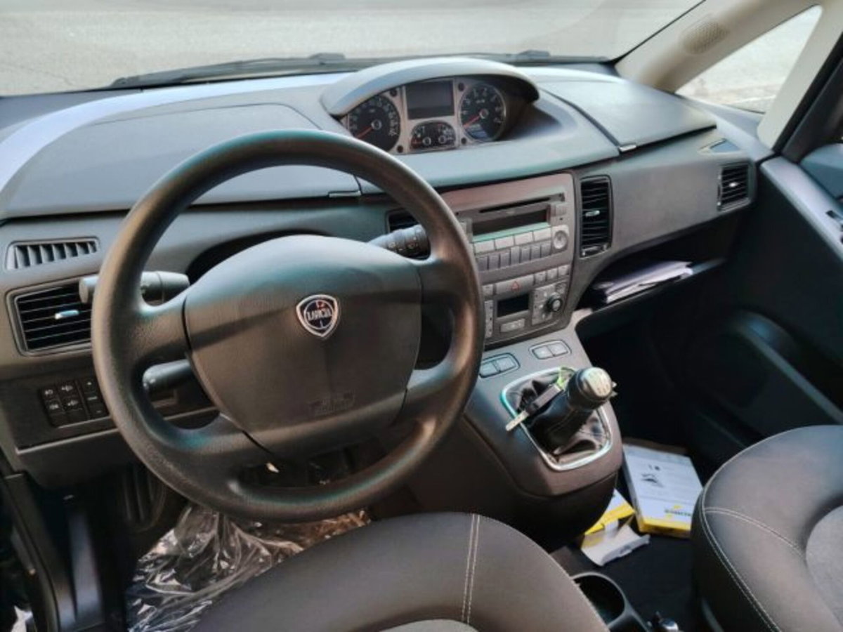 Lancia Musa 1.3 Mjt 95 CV DFN Diva (12)