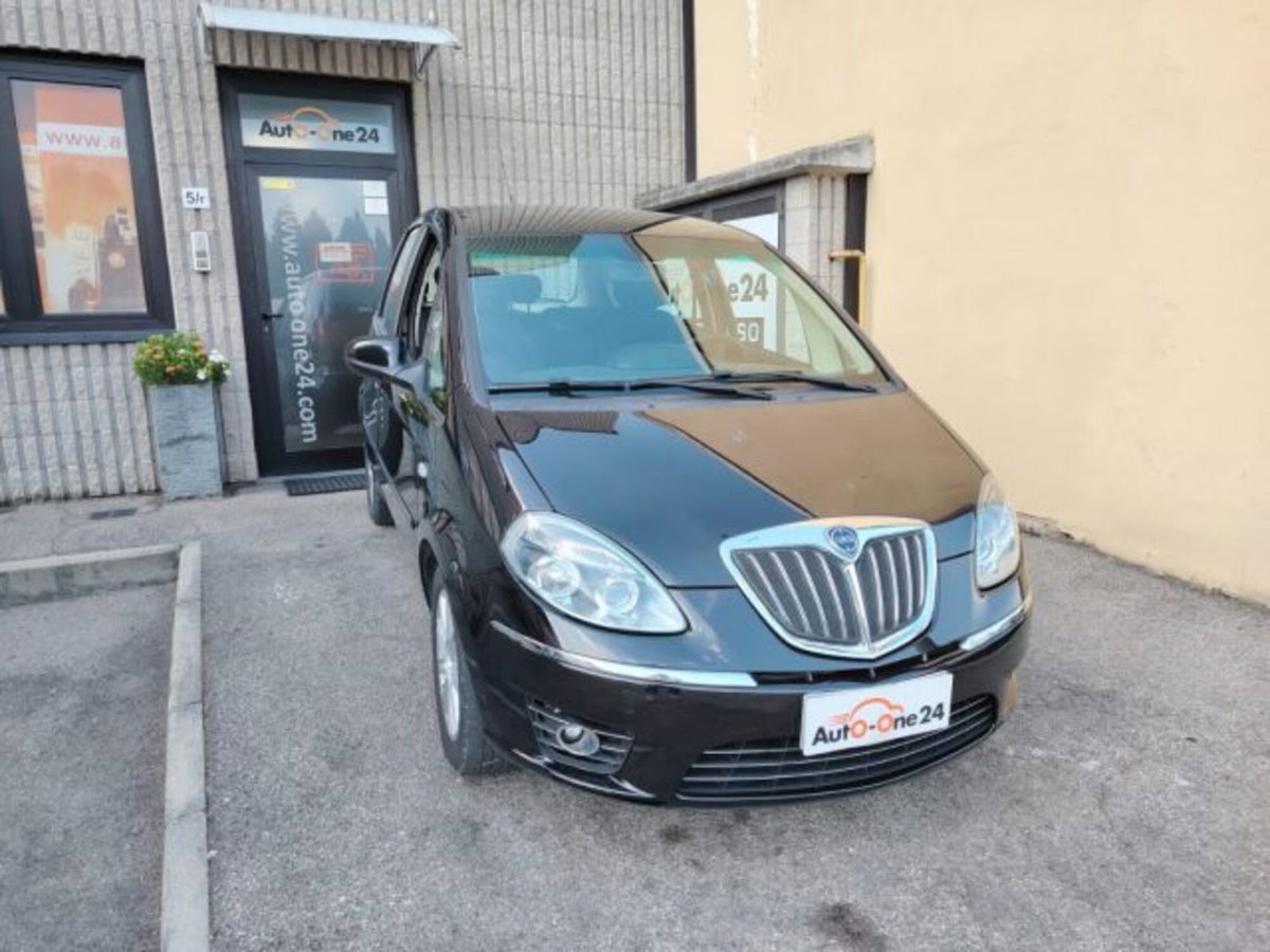 Lancia Musa 1.3 Mjt 95 CV DFN Diva (3)