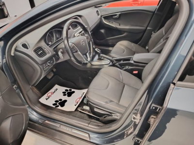 Volvo V40 Cross Country T3 Geartronic Style Plus (12)
