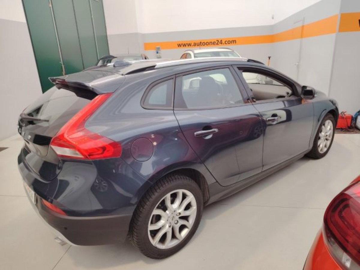 Volvo V40 Cross Country T3 Geartronic Style Plus (8)