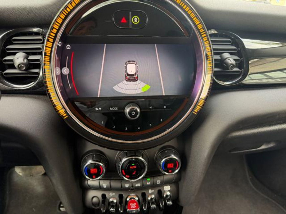 MINI Mini 1.5 Cooper Classic 5 porte (8)