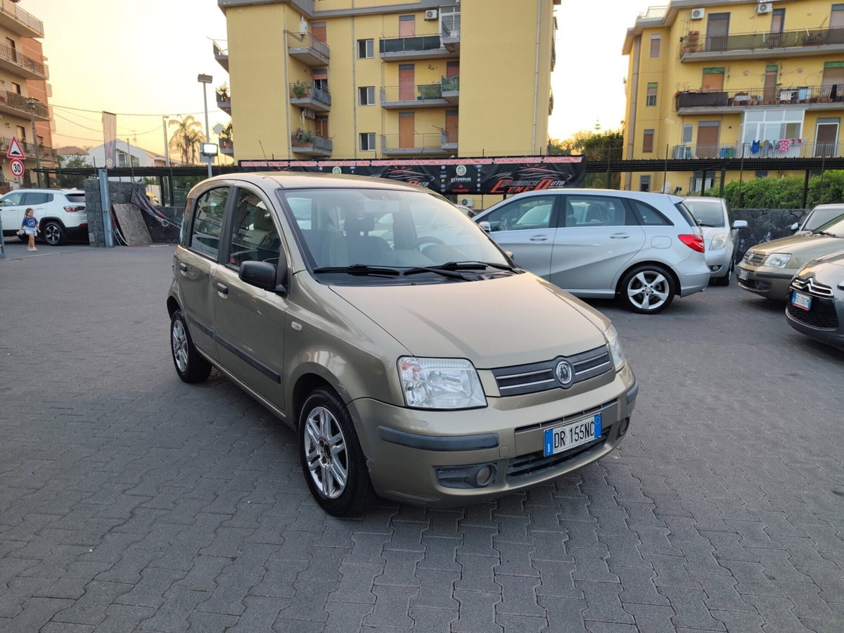 Fiat Panda 1.2 Emotion (2)