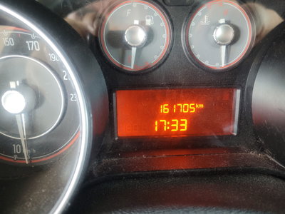 Fiat Punto 1.3 MJT II 75 CV 3 porte Street (12)