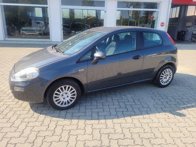 Fiat Punto 1.3 MJT II 75 CV 3 porte Street (2)