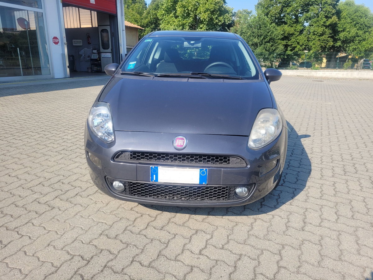 Fiat Punto 1.3 MJT II 75 CV 3 porte Street (6)