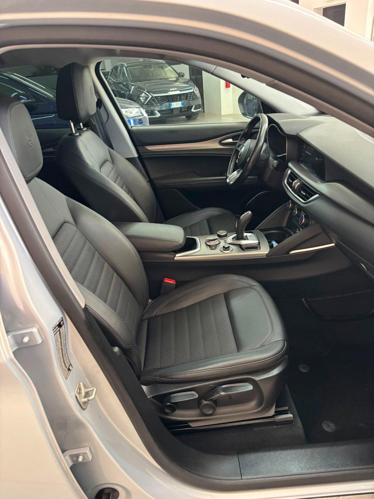 Alfa Romeo Stelvio Stelvio 2.2 Turbodiesel 190 CV AT8 Q4 Sprint (14)