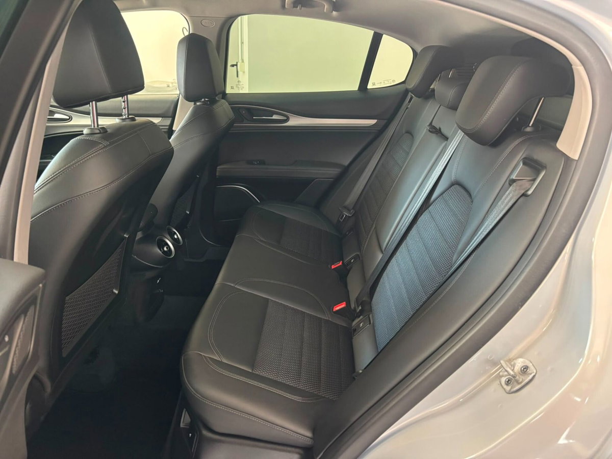 Alfa Romeo Stelvio Stelvio 2.2 Turbodiesel 190 CV AT8 Q4 Sprint (16)