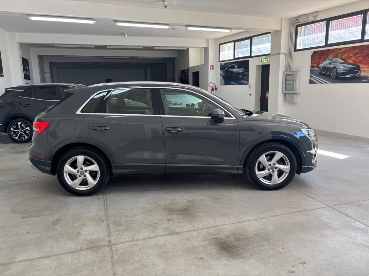 Audi Q3 35 TDI quattro S tronic Business Advanced (15)