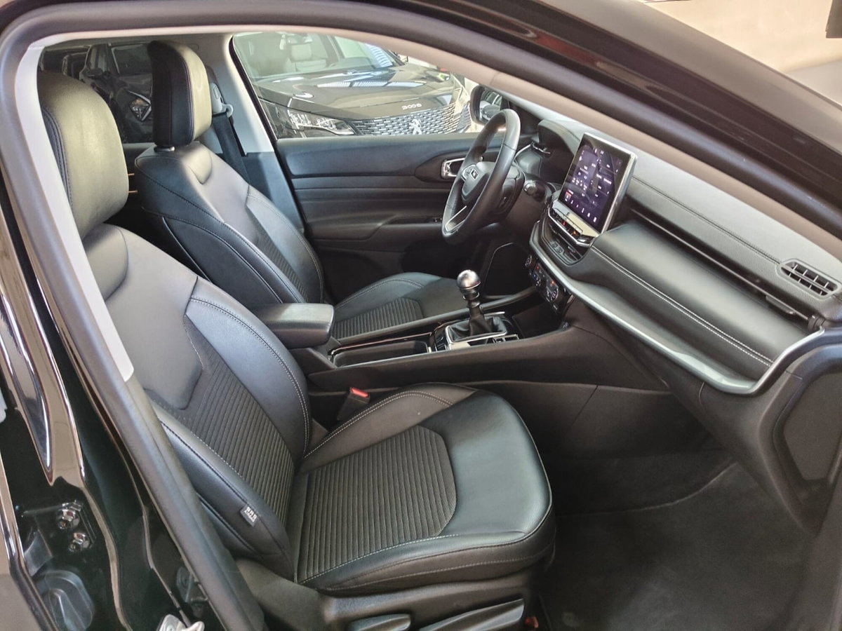 Jeep Compass 1.6 Multijet II 2WD Limited (15)