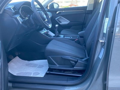 Audi Q3 35 TDI Business (15)