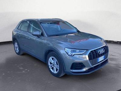 Audi Q3 35 TDI Business (3)