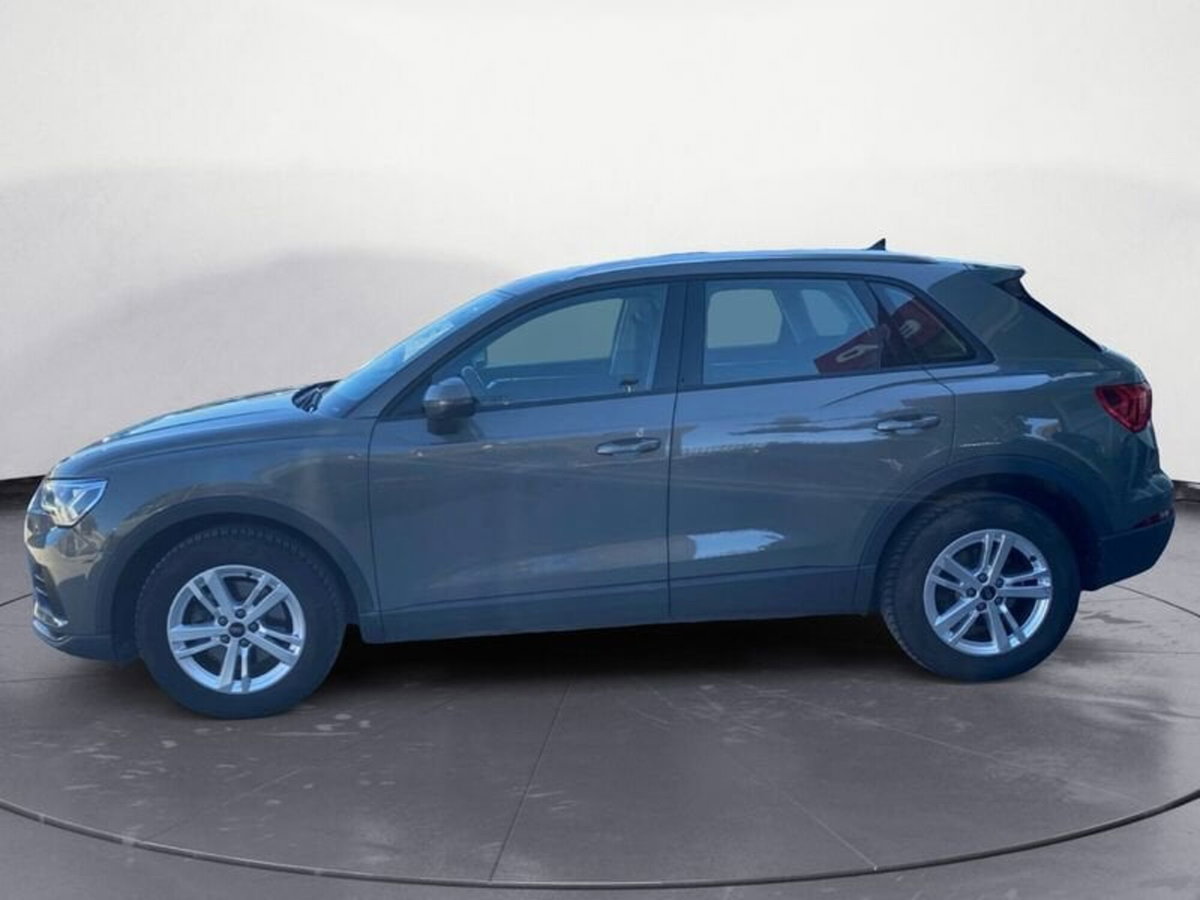Audi Q3 35 TDI Business (5)