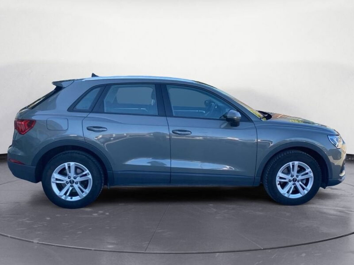 Audi Q3 35 TDI Business (6)