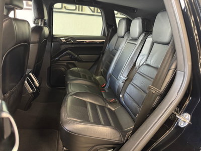 Porsche Cayenne 3.0 Diesel Platinum Edition (10)