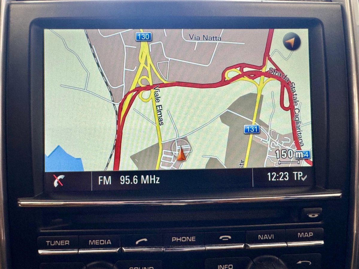 Porsche Cayenne 3.0 Diesel Platinum Edition (12)