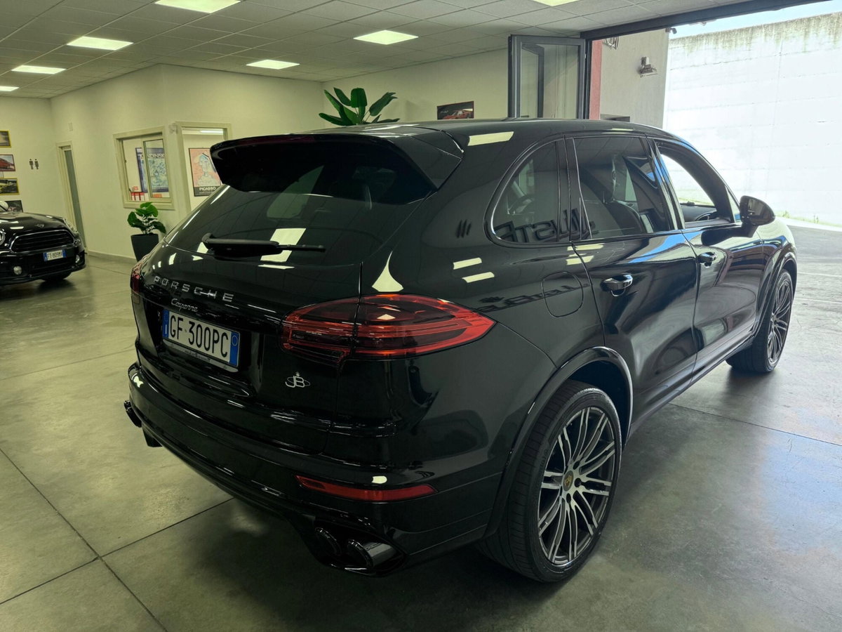 Porsche Cayenne 3.0 Diesel Platinum Edition (4)