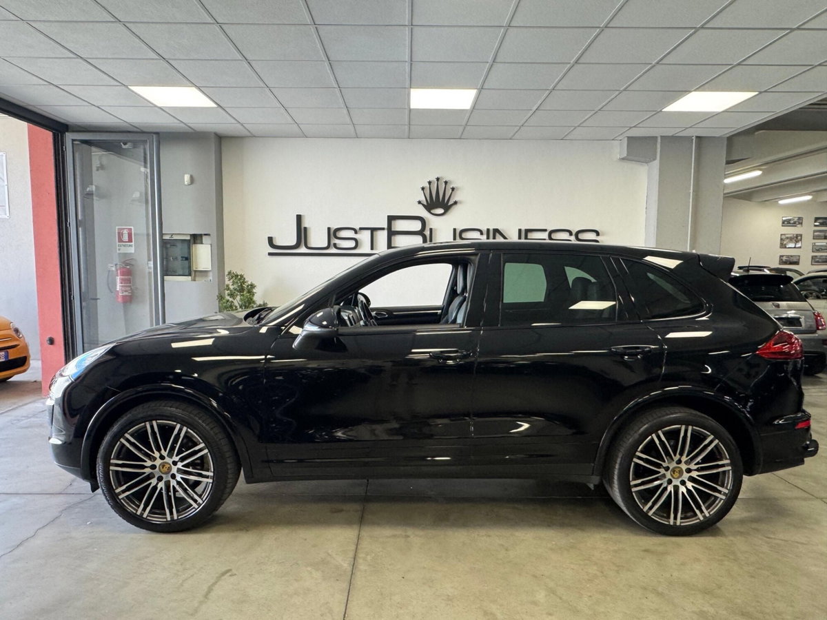 Porsche Cayenne 3.0 Diesel Platinum Edition (7)