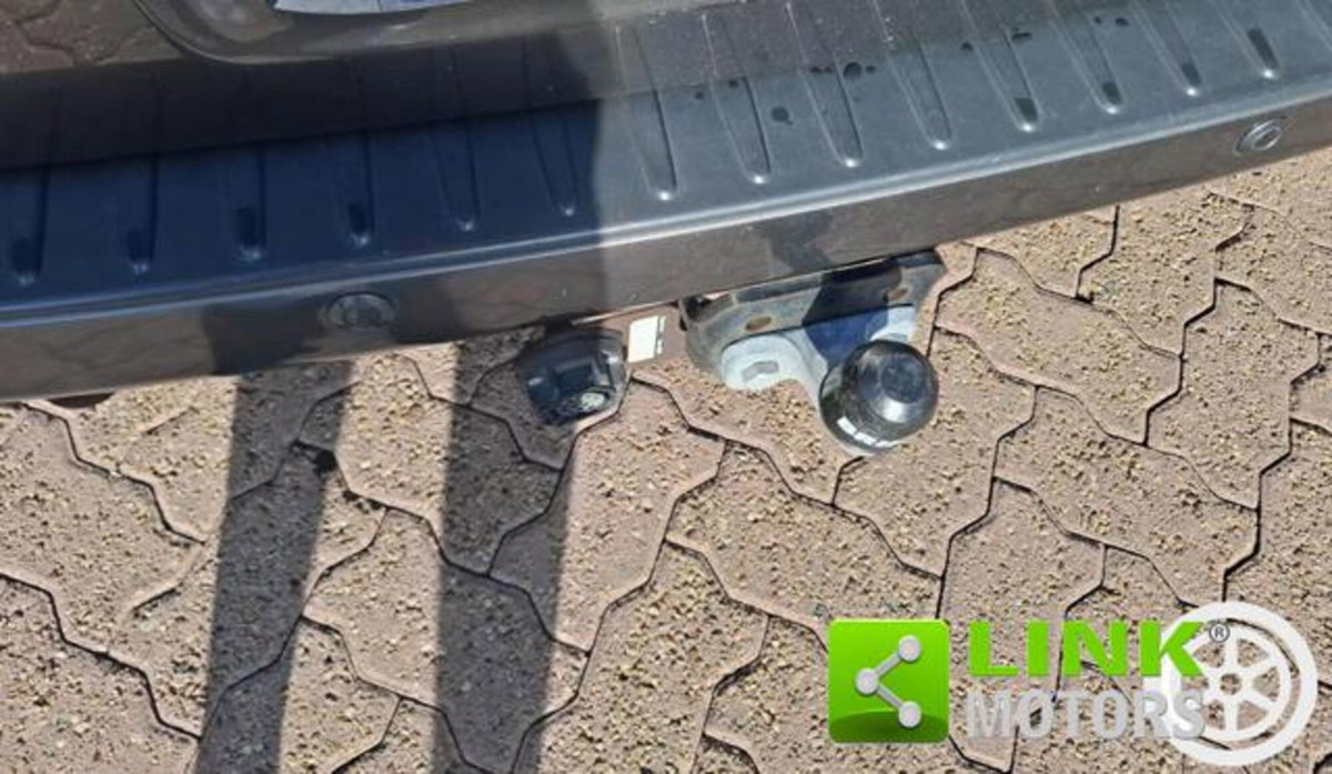 Ford Tourneo Custom 310 2.0 TDCi 130CV aut. PC Titanium (11)
