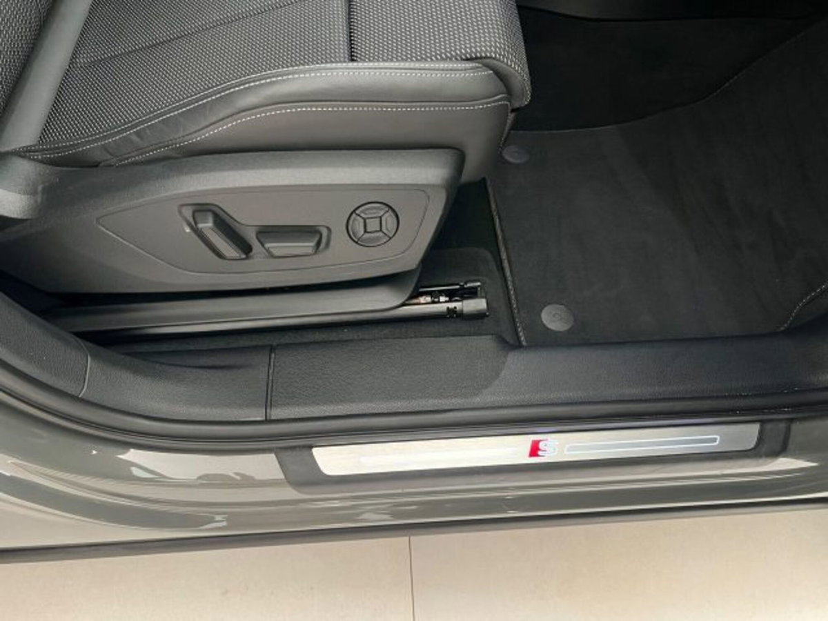 Audi Q3 45 TFSI e S tronic S line edition (14)