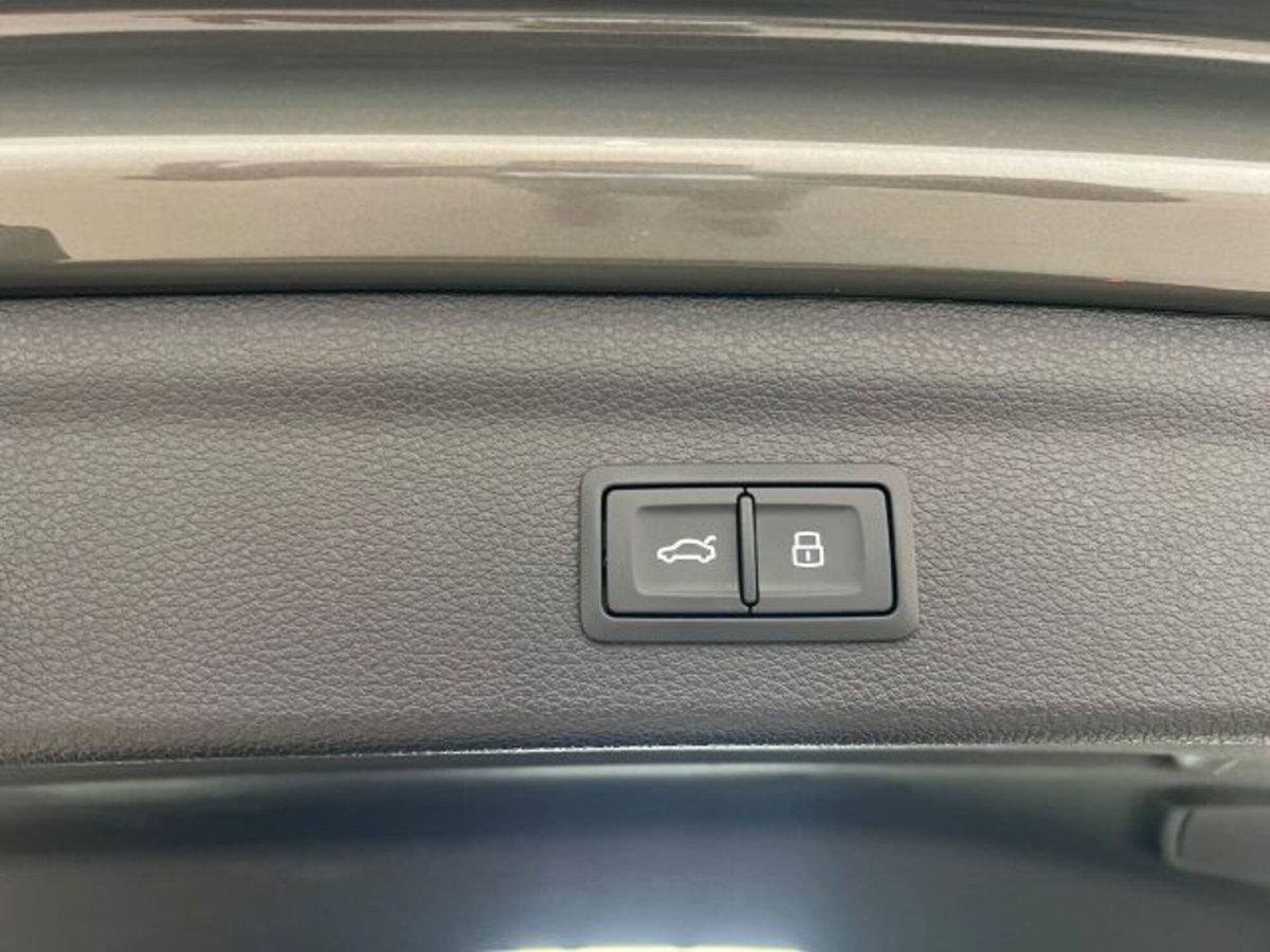 Audi Q3 45 TFSI e S tronic S line edition (8)