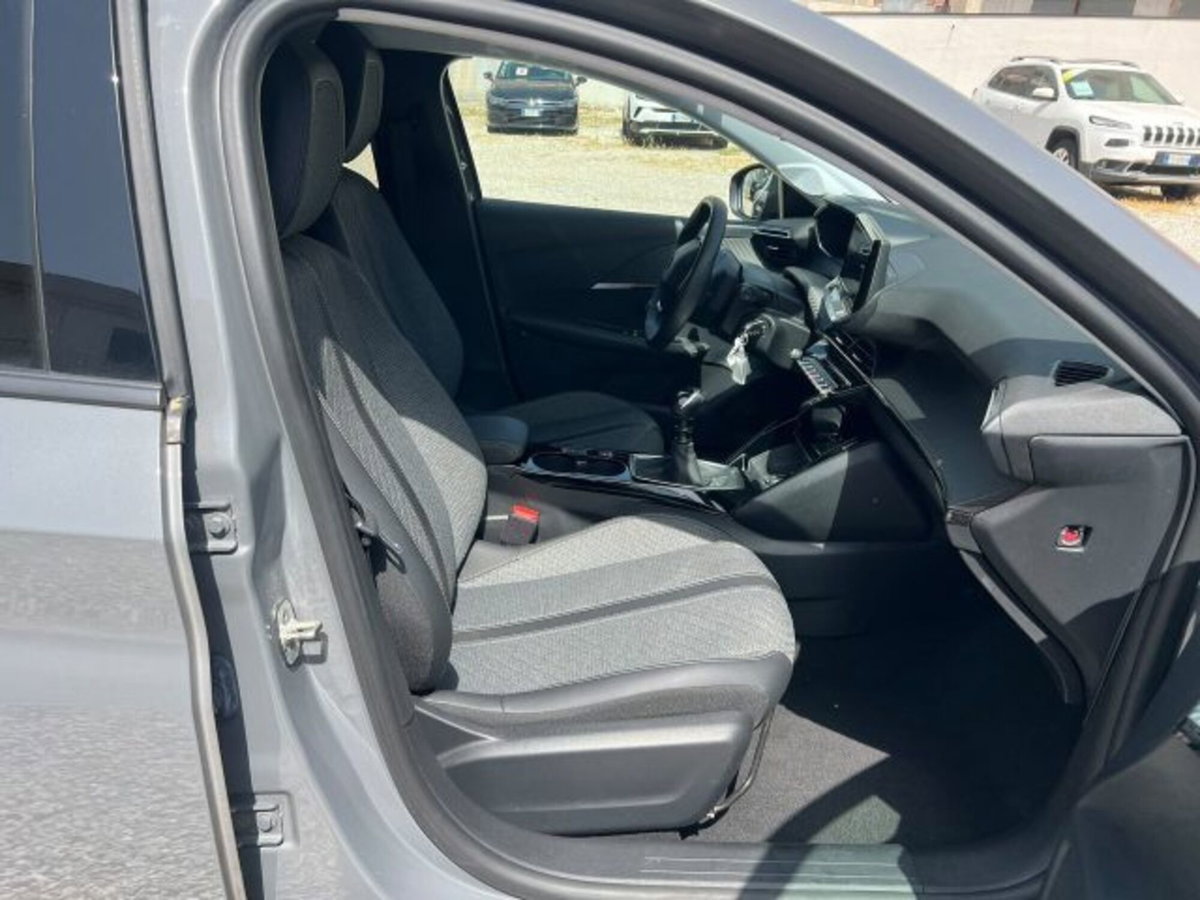 Peugeot 208 1.2 puretech Allure s&s 100cv (9)