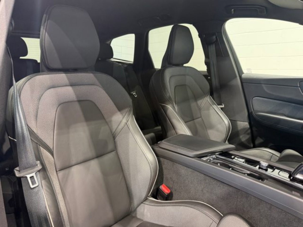 Volvo XC60 B4 Geartronic R-design (12)
