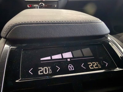 Volvo XC60 B4 Geartronic R-design (14)