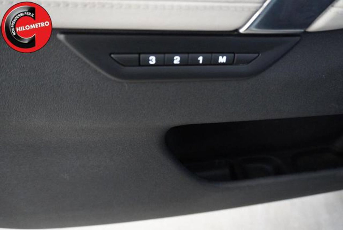 Land Rover Discovery Sport 2.0 TD4 163 CV AWD Auto R-Dynamic HSE (6)