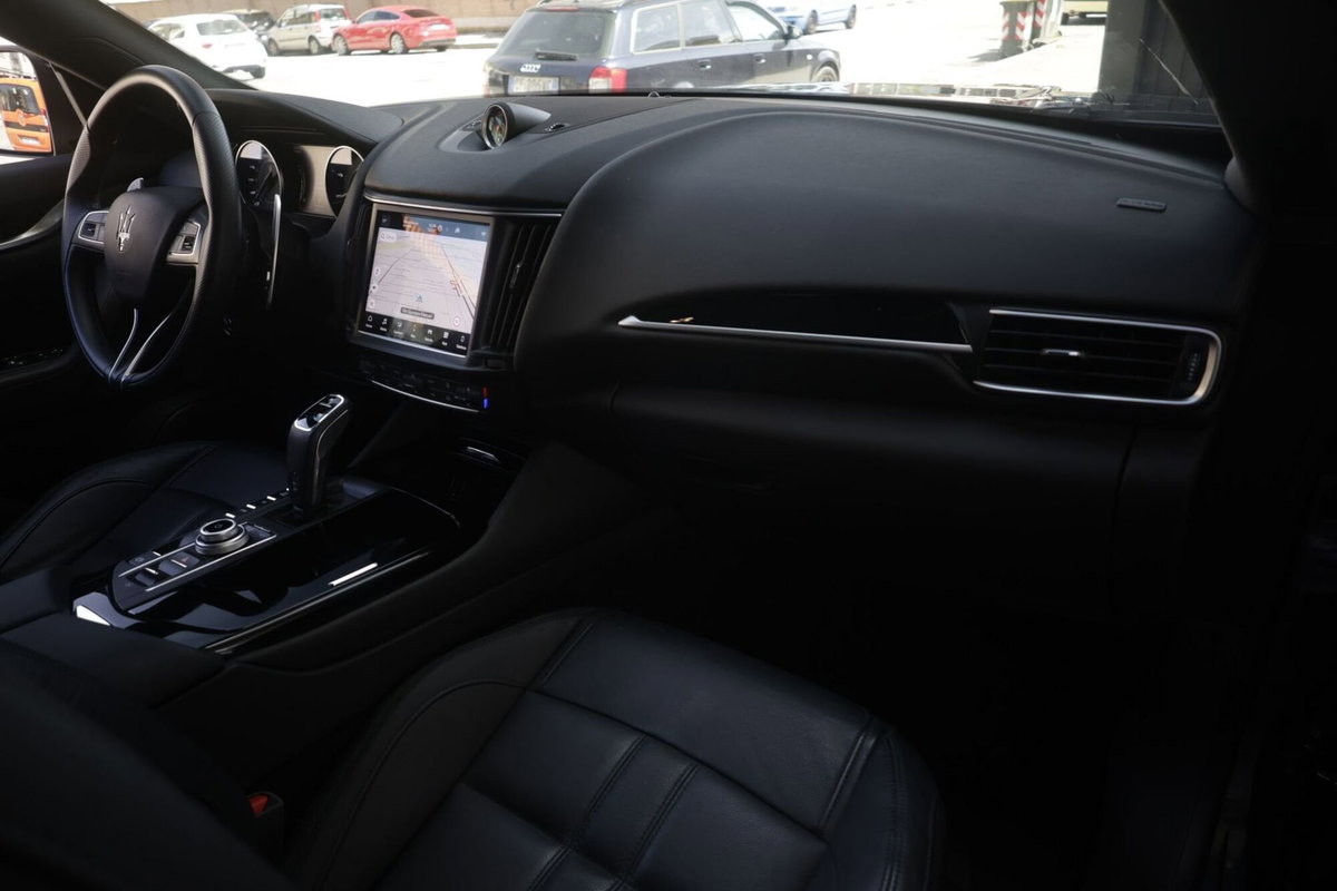 Maserati Levante Levante V6 AWD Granlusso (12)
