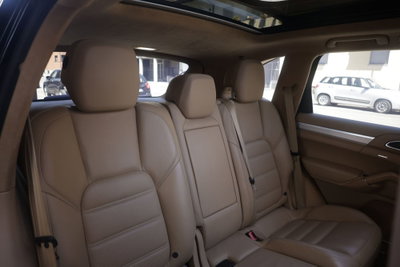 Porsche Cayenne 4.8 Turbo (14)