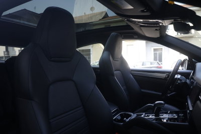 Porsche Cayenne 3.0 V6 Platinum Edition (2)